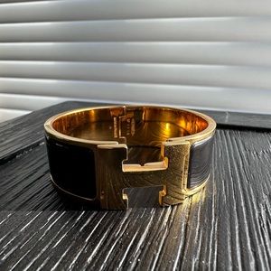 HERMÉS Clic Clac H Bracelet - Black/Gold in size PM
